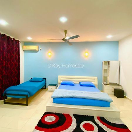 4 Bedrooms Homestay, Fully Aircond In Sendayan By D'Kay Homes I 10-15 Pax Seremban Exterior photo
